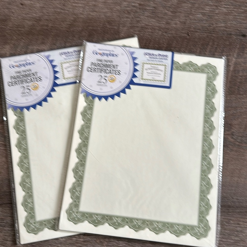 Fine paper parchment certificates 25 sheets - green